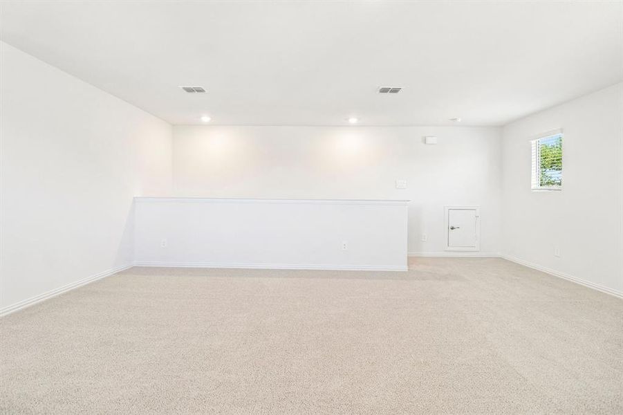 Spacious, unfurnished interior of a new home in Stella Hills, Denton (Image 26).