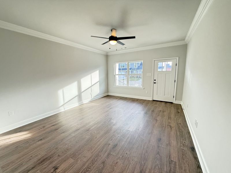 Spacious, unfurnished interior of a new home in Saddlebrook, Murfreesboro (Image 11).