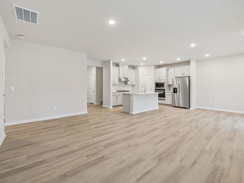Spacious, unfurnished interior of a new home in Oak Manor - Signature Series, Garner (Image 12).