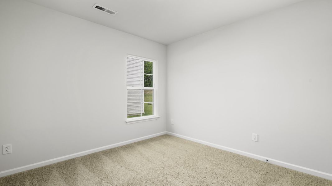 Spacious, unfurnished interior of a new home in Quail Haven, Winston-Salem (Image 12).