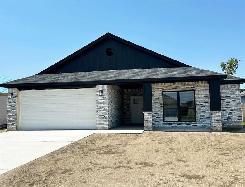 Front exterior of a new home in , Belton, TX, highlighting curb appeal (Image 2). Front exterior of a new home in , Belton, TX, highlighting curb appeal (Image 2).