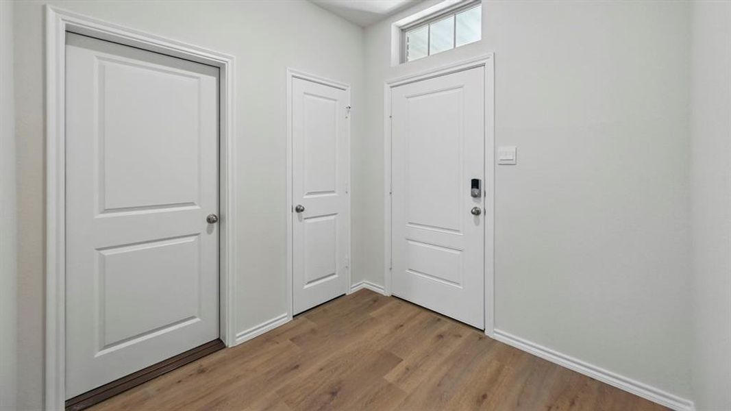 Spacious, unfurnished interior of a new home in Frontier Pointe, Princeton (Image 12).