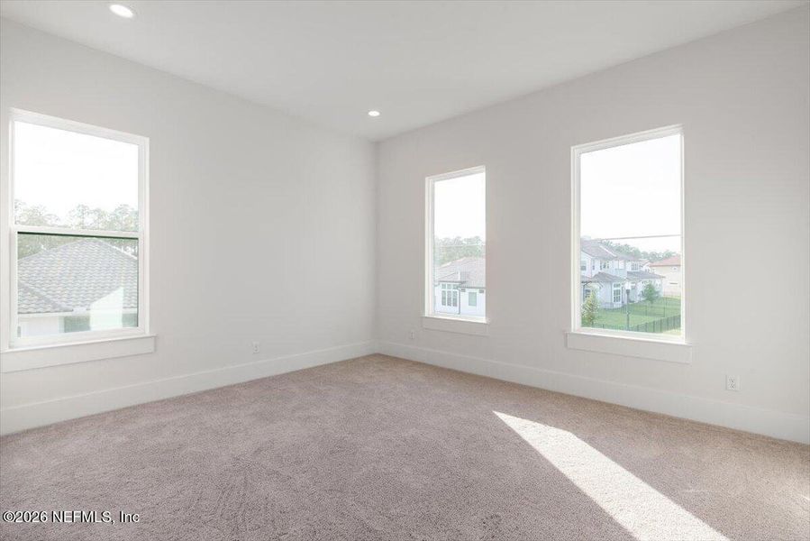 Spacious, unfurnished interior of a new home in Tamaya, Jacksonville (Image 67).