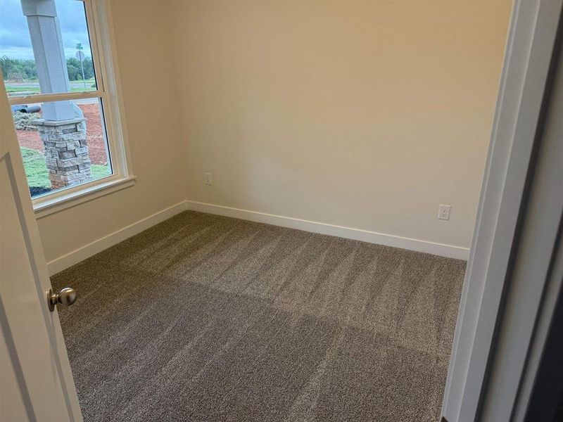 Spacious, unfurnished interior of a new home in Davis Heights, Inman (Image 11).