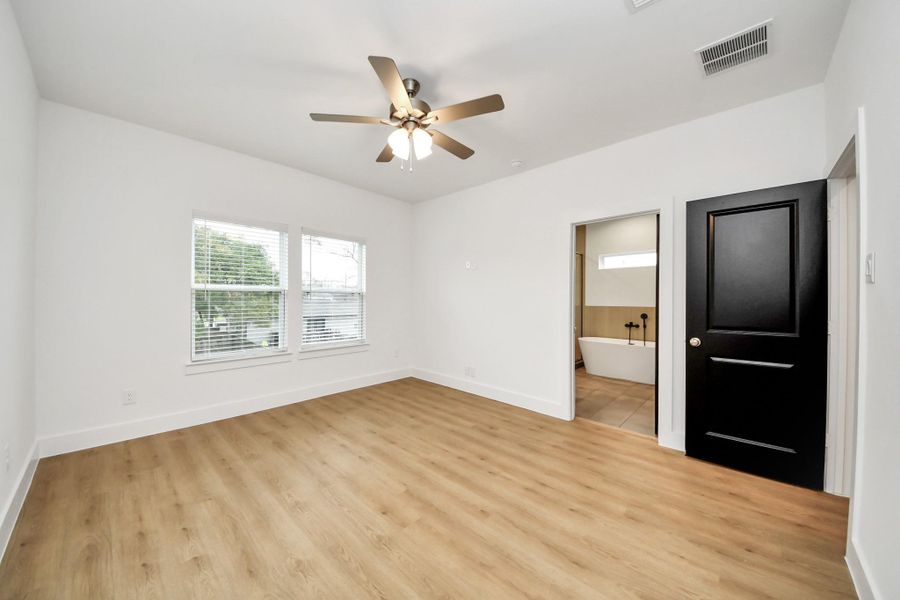Spacious, unfurnished interior of a new home in , Houston (Image 34). Spacious, unfurnished interior of a new home in , Houston (Image 34).