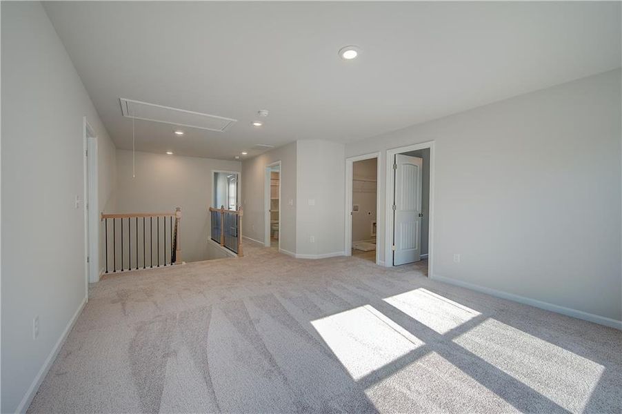 Spacious, unfurnished interior of a new home in Cooper Park, McDonough (Image 18).