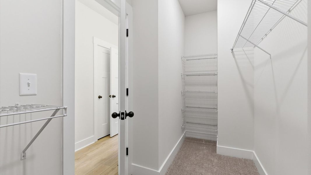 Walk-in Closet