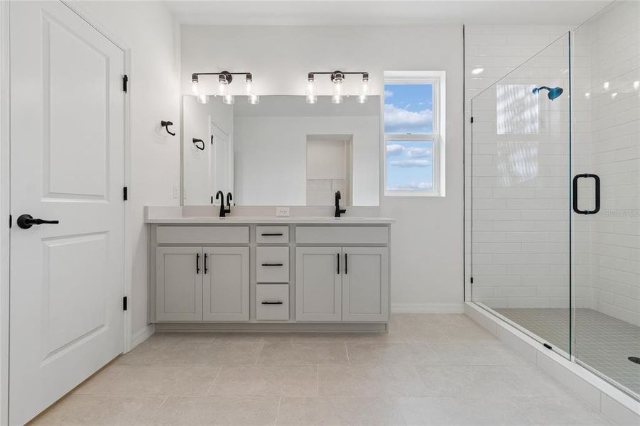 Furnished interior view inside a new home in Eastlyn, Bradenton (Image 7).