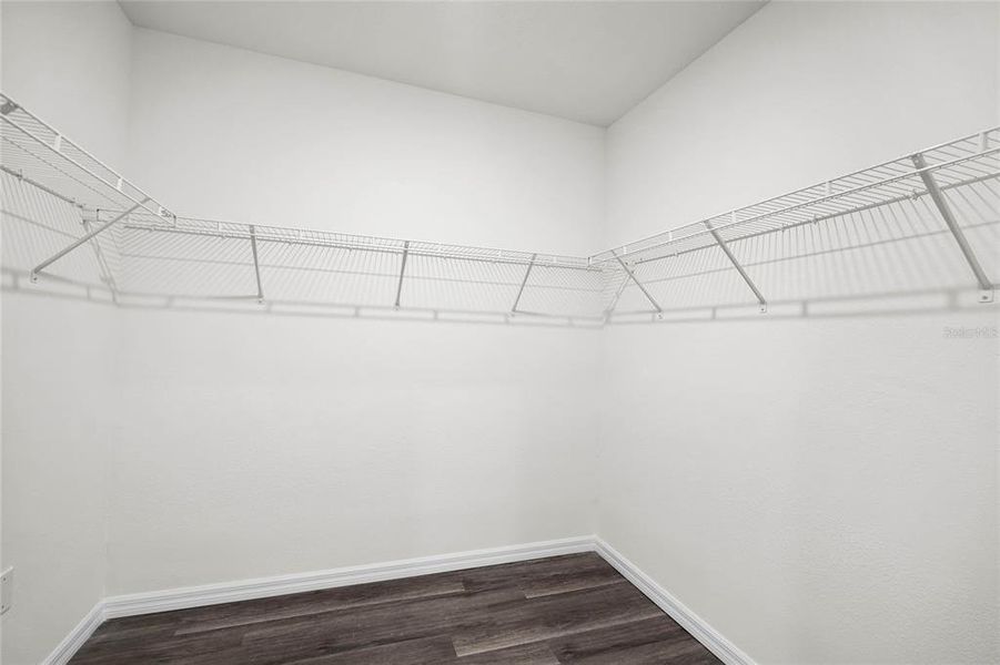 Spacious, unfurnished interior of a new home in , Winter Haven (Image 21).