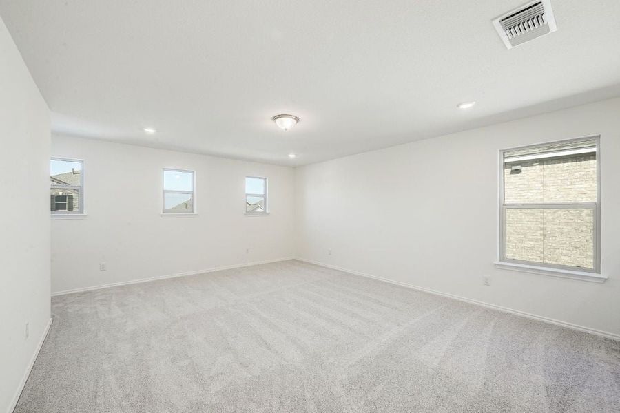 Spacious, unfurnished interior of a new home in Salerno - Classic Collection, Round Rock (Image 7).