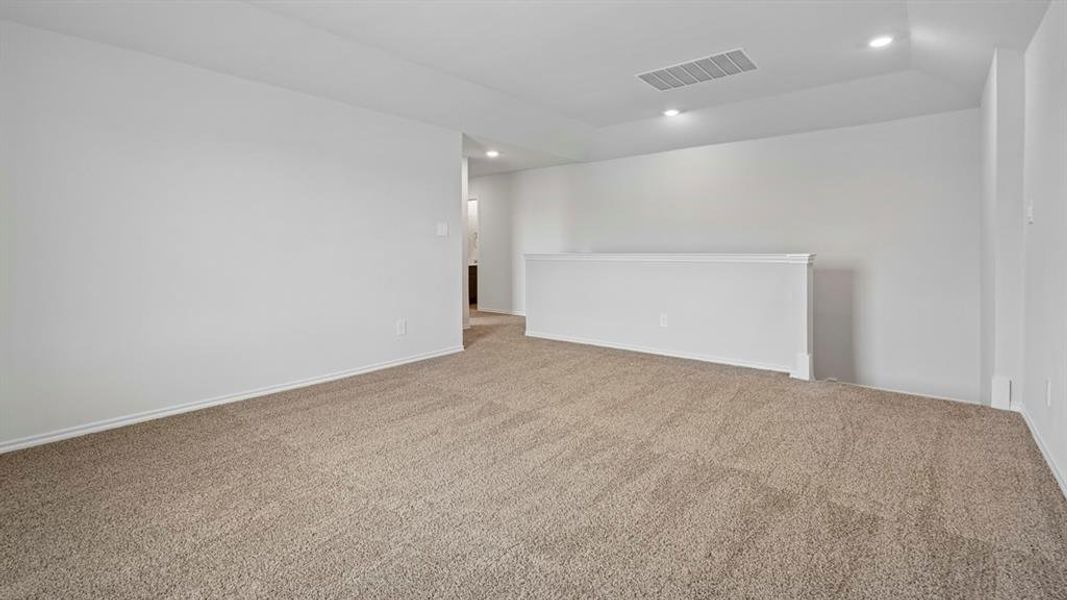 Spacious, unfurnished interior of a new home in Frontier Pointe, Princeton (Image 36).