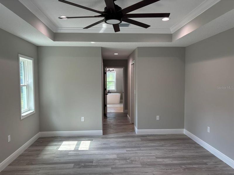 Spacious, unfurnished interior of a new home in , Beverly Hills (Image 45).