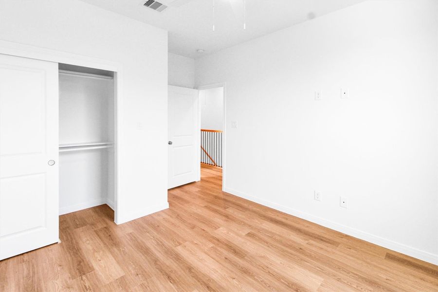 Spacious, unfurnished interior of a new home in , Houston (Image 31).