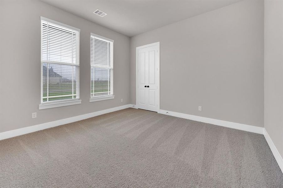 Spacious, unfurnished interior of a new home in Springside Estates II, Waxahachie (Image 22). Spacious, unfurnished interior of a new home in Springside Estates II, Waxahachie (Image 22).