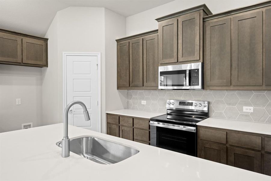 DFW-Waterford Park-Concept 1790-2325 Shamrock Lane- Kitchen -Risewell Homes-2 DFW-Waterford Park-Concept 1790-2325 Shamrock Lane- Kitchen -Risewell Homes-2