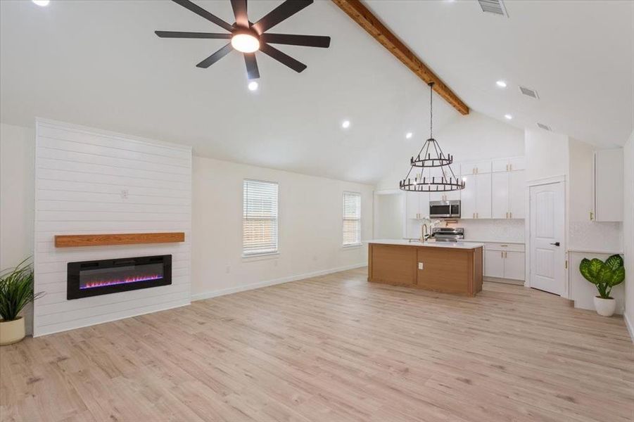 Spacious, unfurnished interior of a new home in , Waco (Image 24).