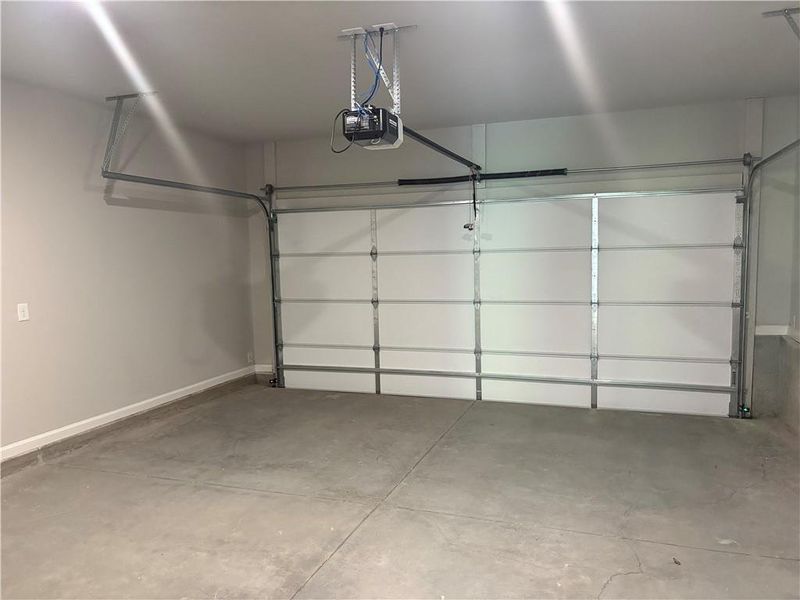 Spacious, unfurnished interior of a new home in Silver Fox Reserve, Oakwood (Image 28). Spacious, unfurnished interior of a new home in Silver Fox Reserve, Oakwood (Image 28).