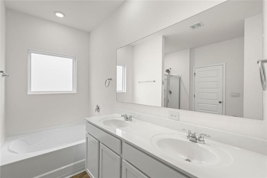 Furnished interior view inside a new home in Twin Lakes, Hoschton (Image 15).