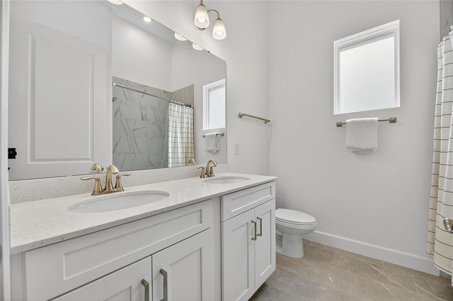 Furnished interior view inside a new home in , Apollo Beach (Image 9).
