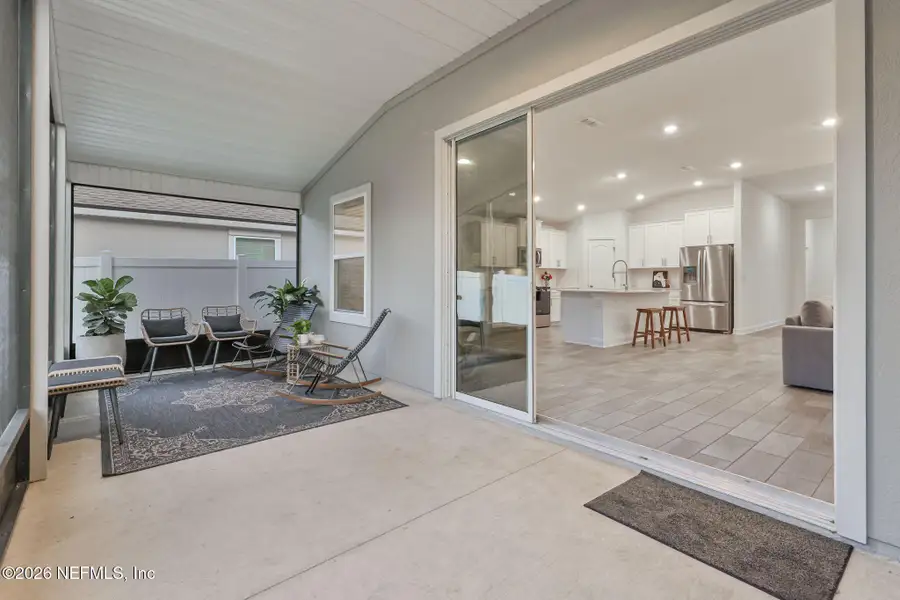 Exterior details and patio area of a home in Cross Creek, Green Cove Springs (Image 31).