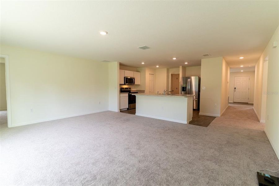 Spacious, unfurnished interior of a new home in Ocala, Ocala (Image 22).