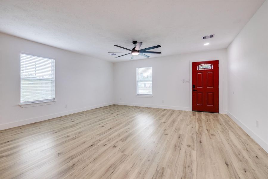 Spacious, unfurnished interior of a new home in , Cleveland (Image 24).
