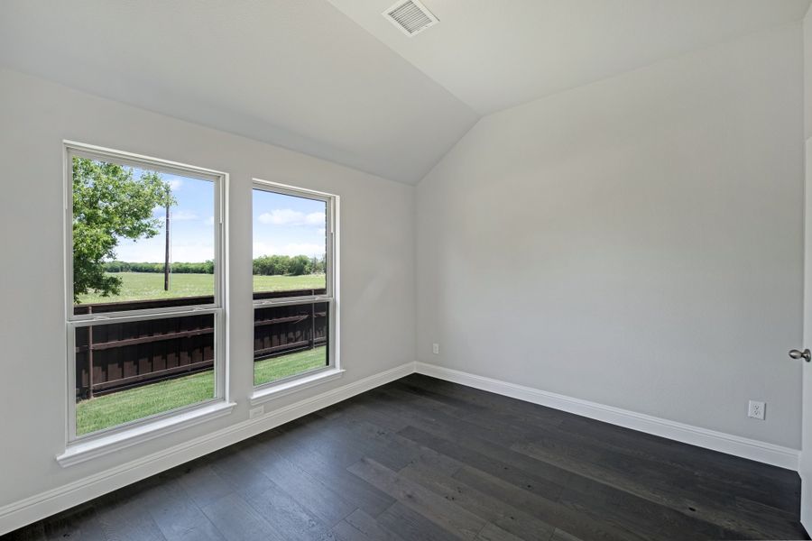 Representative unfurnished interior of a home built from the Rio Grande by UnionMain Homes in Elevon, Lavon (Image 27).