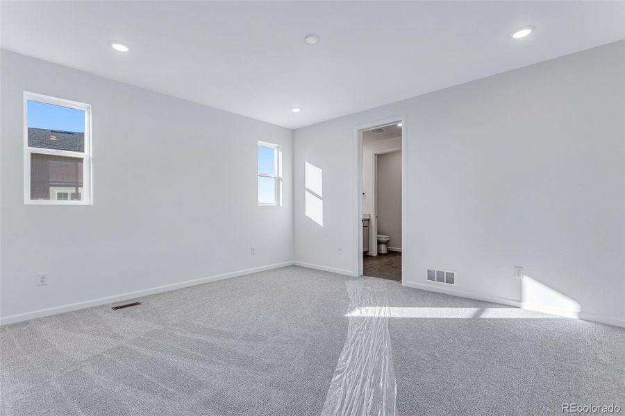 Spacious, unfurnished interior of a new home in Painted Prairie, Aurora (Image 43). Spacious, unfurnished interior of a new home in Painted Prairie, Aurora (Image 43).