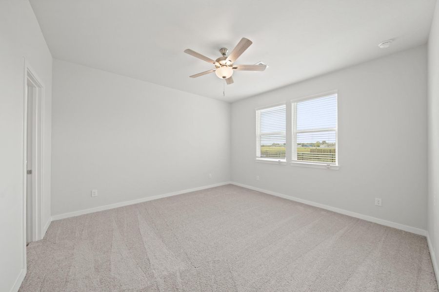 Spacious, unfurnished interior of a new home in Russell Ranch, Bay City (Image 21).