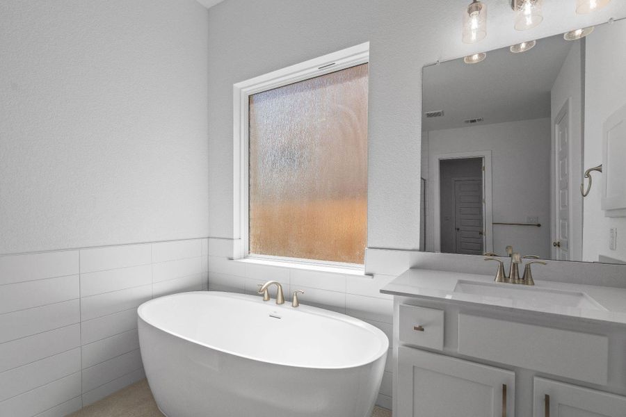 Soaking tub in Primary Bath