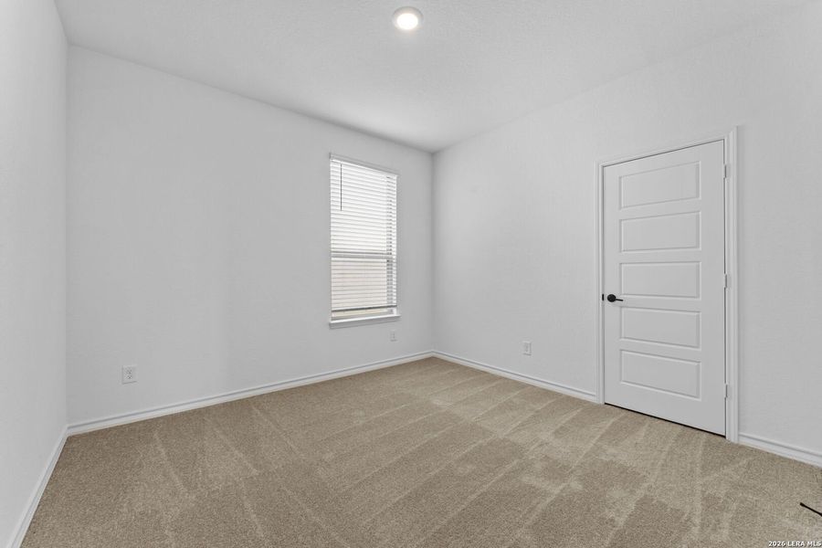 Spacious, unfurnished interior of a new home in Dove Song, Marion (Image 23).