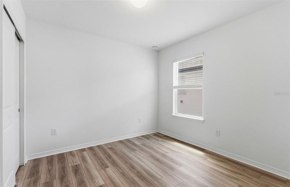 Spacious, unfurnished interior of a new home in Silverlake, Lake Alfred (Image 16).