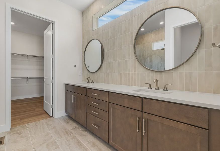 Homesite 51 Primary Bath - 7 of 12