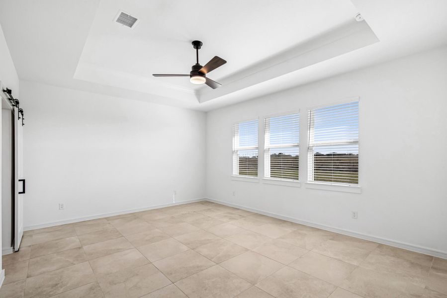 Spacious primary suite (*Photo not of actual home and used for illustration purposes only.)