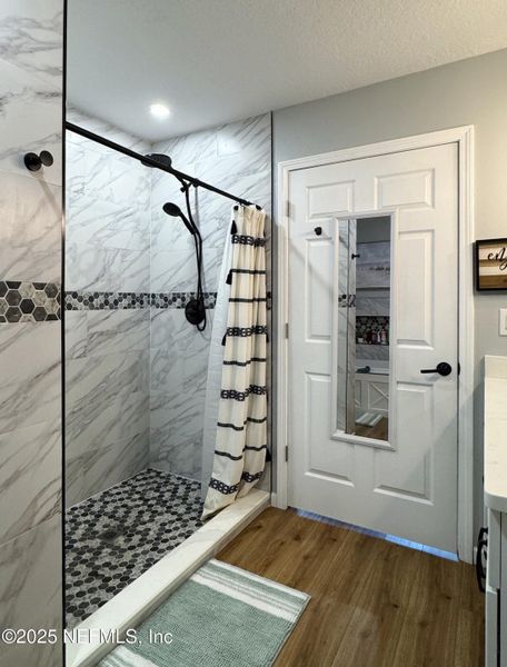 Furnished interior view inside a new home in , Palatka (Image 7).