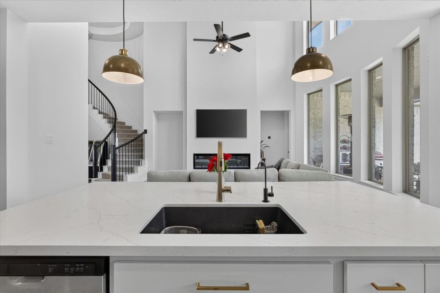Close-up of interior finishes inside a home in Lago Mar – 50', Texas City (Image 20).
