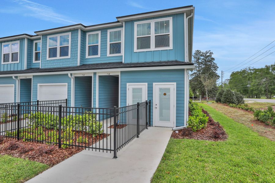 4br New Home in Jacksonville, FL.  - Slide 13