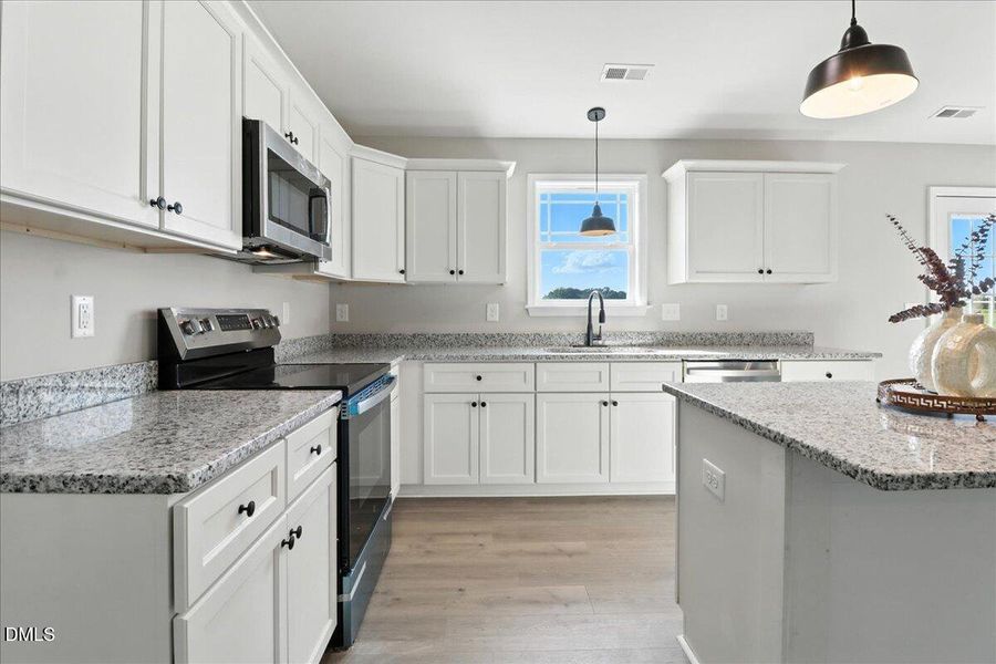 14-129 Grace Pond Ave-14