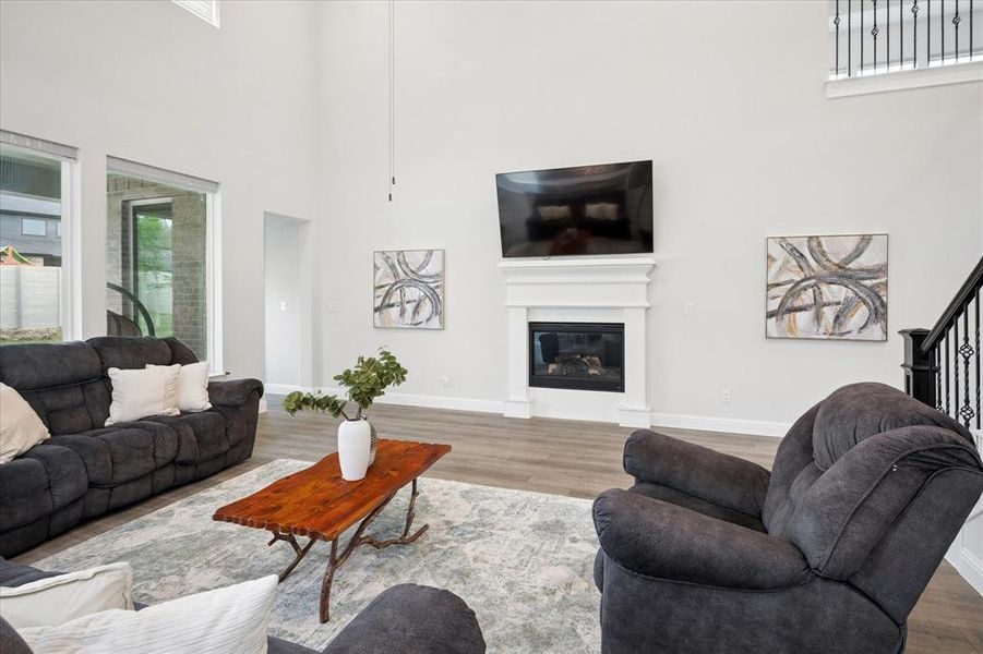 Furnished interior view inside a new home in , Northlake (Image 14).