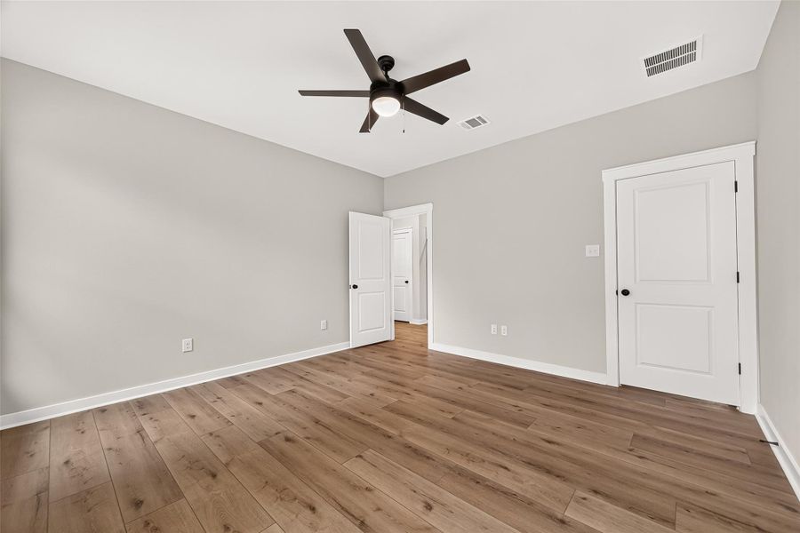 Spacious, unfurnished interior of a new home in Two Step Farm, Montgomery (Image 22). Spacious, unfurnished interior of a new home in Two Step Farm, Montgomery (Image 22).