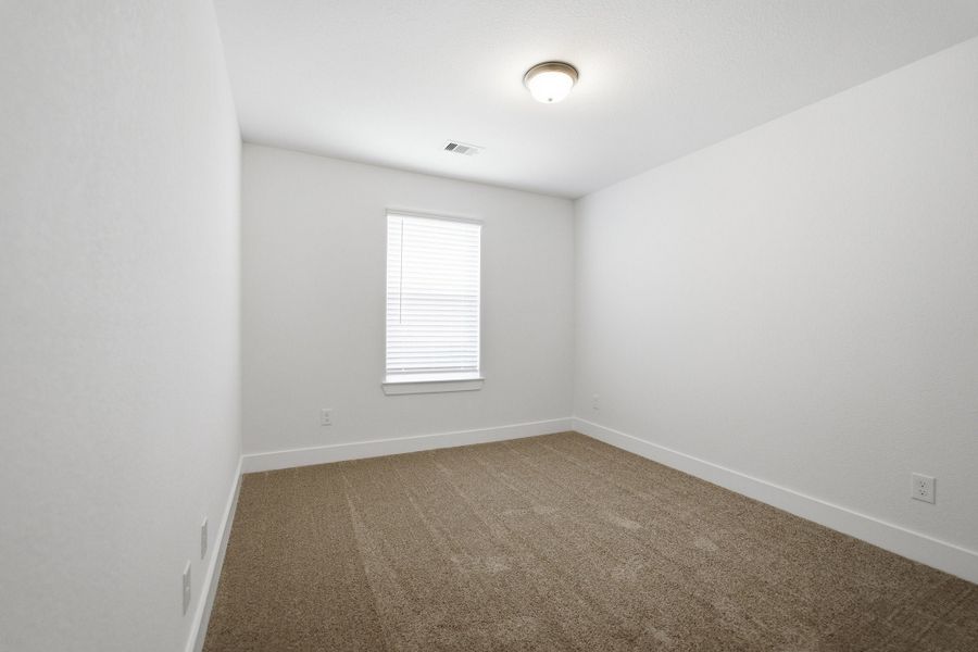 Spacious, unfurnished interior of a new home in Sunterra, Katy (Image 30). Spacious, unfurnished interior of a new home in Sunterra, Katy (Image 30).