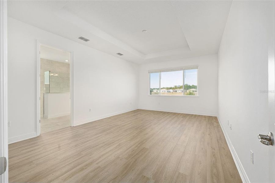 Spacious, unfurnished interior of a new home in , Ocala (Image 41).