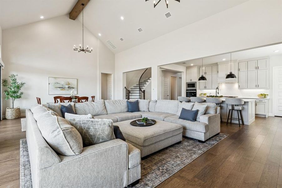 Furnished interior view inside a new home in Walsh Ranch 70', Fort Worth (Image 13). Furnished interior view inside a new home in Walsh Ranch 70', Fort Worth (Image 13).