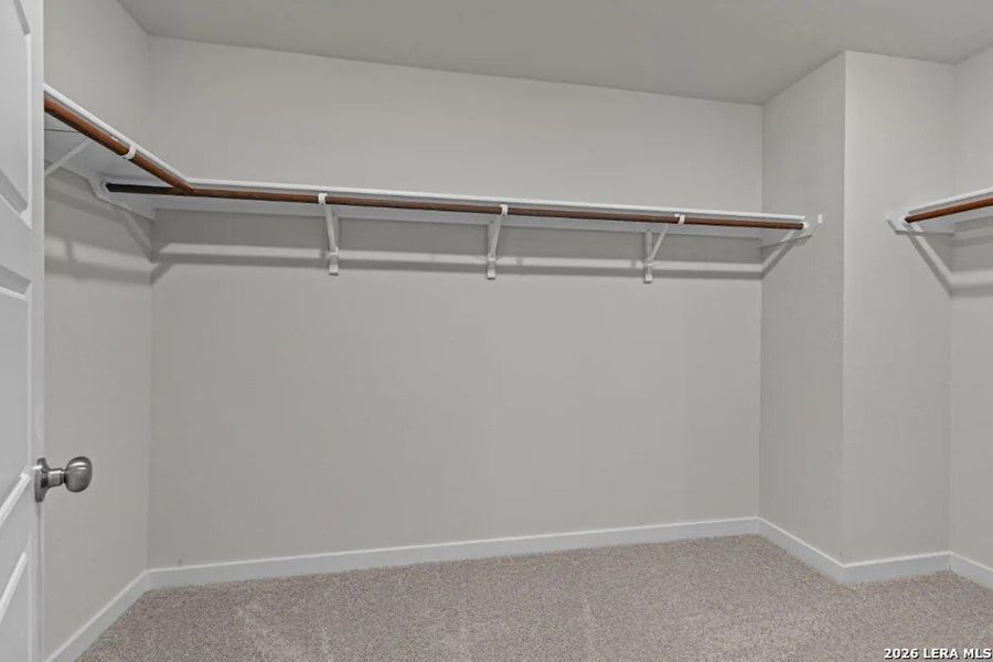 Spacious, unfurnished interior of a new home in Spring Creek, San Antonio (Image 13). Spacious, unfurnished interior of a new home in Spring Creek, San Antonio (Image 13).