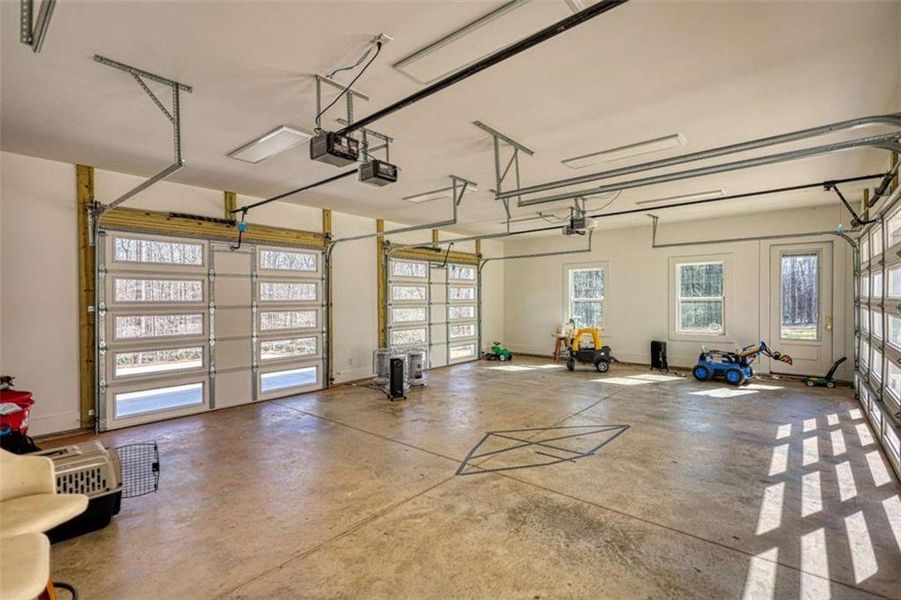 Image 77 of a home in .