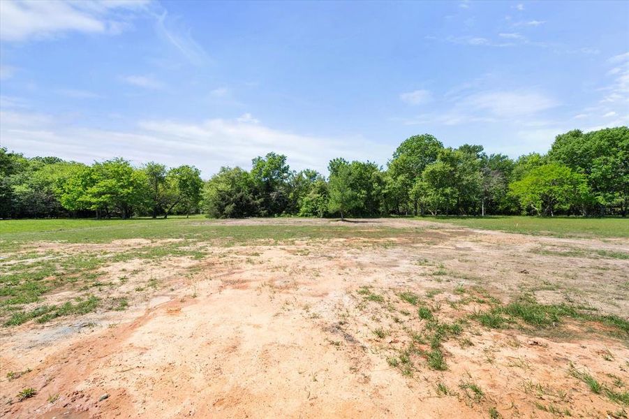 Natural landscape and outdoor views near in Corsicana (Image 31). Natural landscape and outdoor views near in Corsicana (Image 31).
