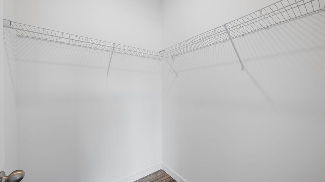 Spacious, unfurnished interior of a new home in The Cove at Thrasher Landing, Hixson (Image 23).