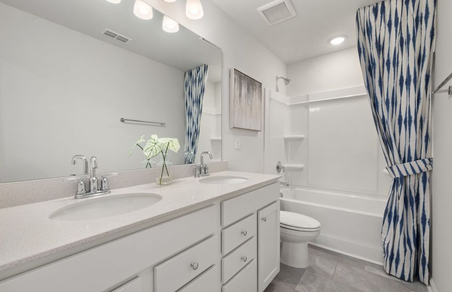 Representative furnished interior of a home built from the Hampton by Pulte Homes in Wimberly, Angier (Image 16).