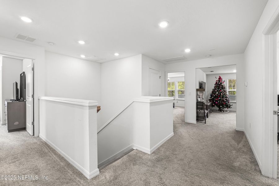 Spacious, unfurnished interior of a new home in , St. Augustine (Image 23).