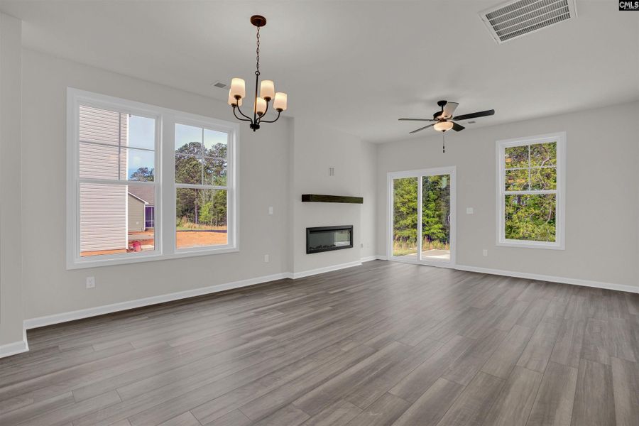 Spacious, unfurnished interior of a new home in Old Charleston Acres, Pelion (Image 11).